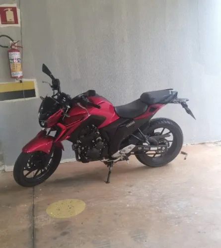 Yamaha FZ25 250 Fazer Connected 2025