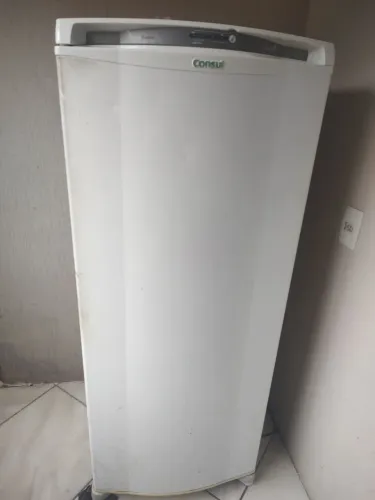 Vendo geladeira fross marca consul