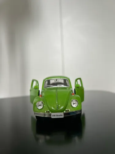 Volkswagen Beetle verde metálico