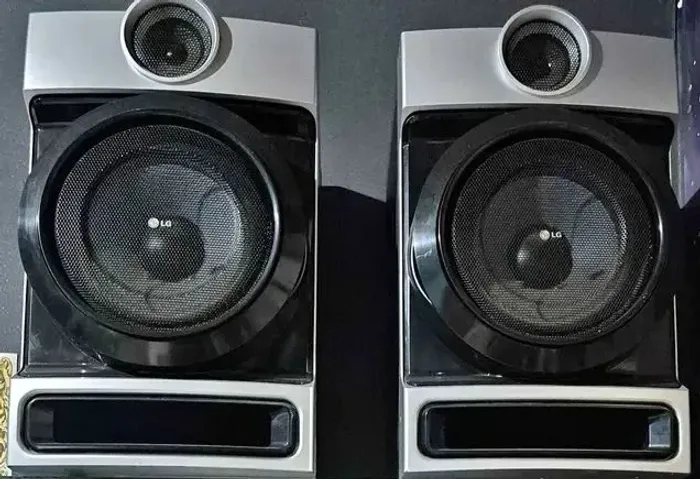 Caixa de som LG 500w