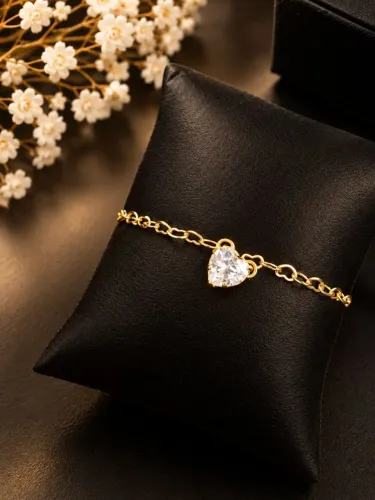 Pulseira de coração em cristal com banho de ouro
