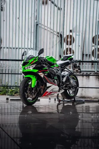 Kawasaki Ninja ZX-6R (2021)