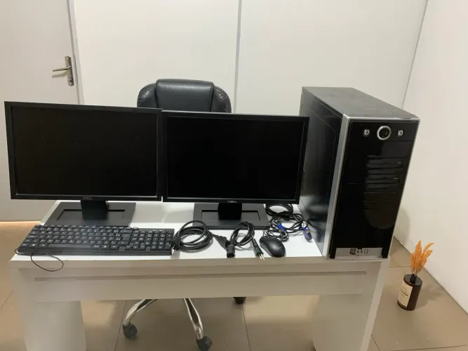 Computador, 2 monitor DELL, teclado, mouse