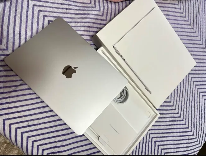 MacBook Apple air M4