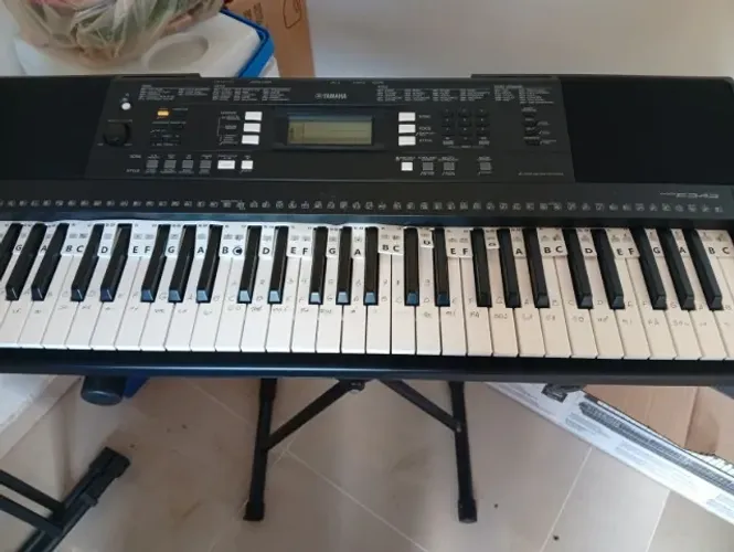 Teclado Yamaha PSR-E343 + Suporte em X