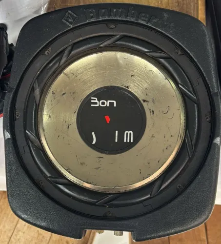 Subwoofer Selado Bomber Slim 8" 