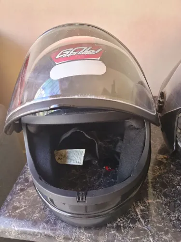 2 capacete pra vender