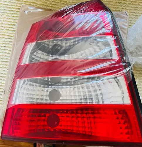 Par de Lanternas Astra Hatch Original Arteb