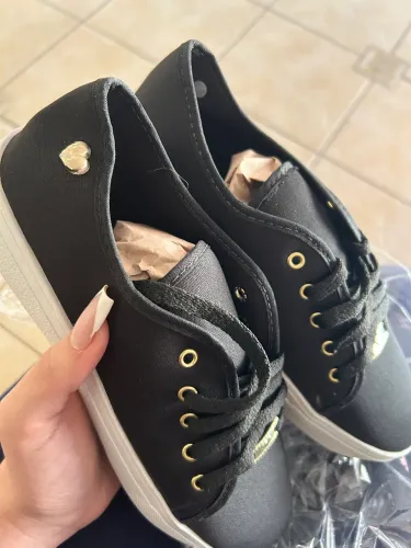 Tênis preto novo feminino n 37 