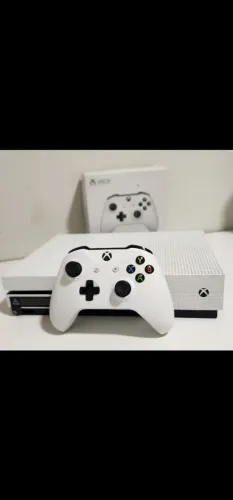 Xbox One S 1Tb - Impecável