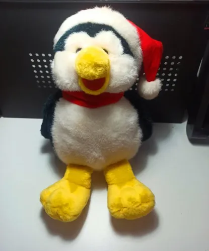 Pinguim Pelúcia Antigo 1992 A&A Plush Natal - Conservado