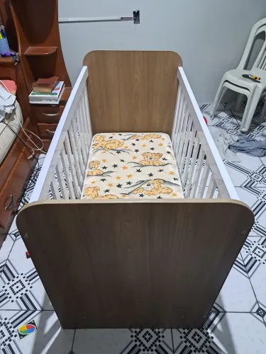 Vendo kit p/ recém-nascido - Berço - Carrinho até 25Kg - Bebê conforto - (Banheira Bônus)