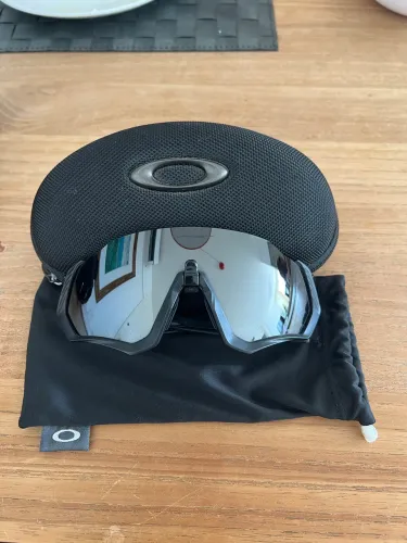 Óculos Oakley Flight Jacket