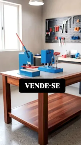 Máquina completa de fabricar chinelos e sandálias. PREÇO A NEGOCIAR!!