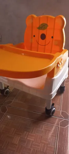 Cadeira de alimentação 