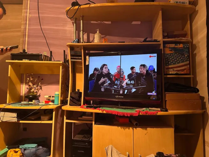 Estante de Tv e estante menor
