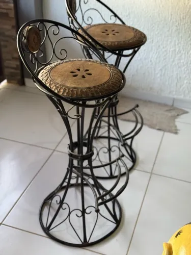Cadeiras de ferro