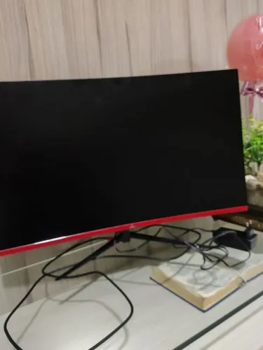 Monitor LG 27P 240Hz curvo