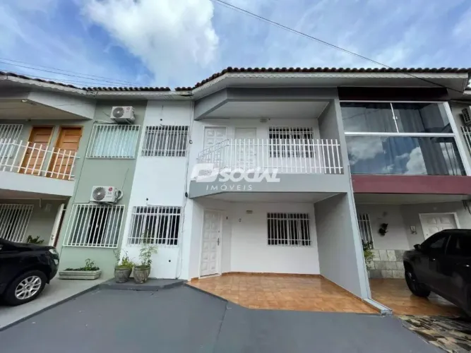 Excelente sobrado próximo a praça do Conjunto Alphaville