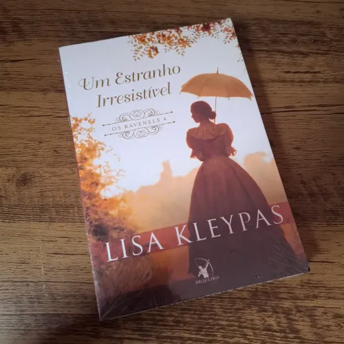 Livro Um Estranho Irresistível, Lisa Kleypas