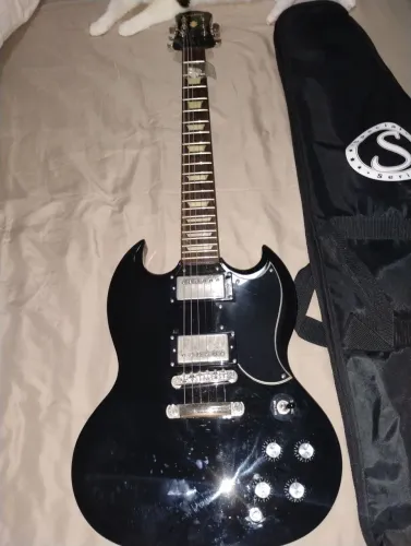 Guitarra epiphone SG preta seminova