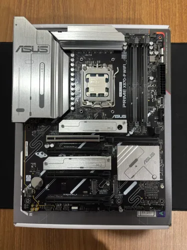 Ryzen 7 7800x3D + X870-P Asus Prime WiFi 7, nunca usado