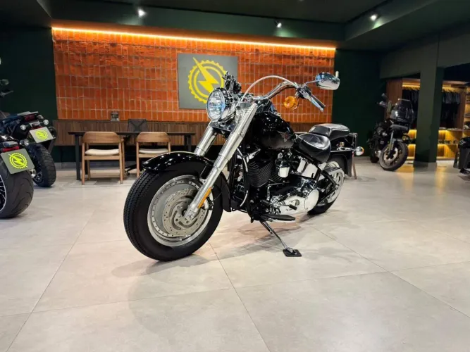FAT BOY FLSTF PRETA 2000/2000