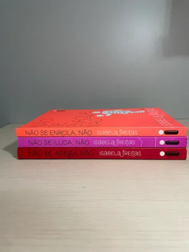 Livro trilogia não se apega não, Isabela Freitas