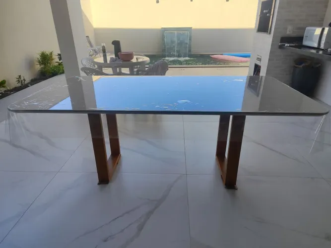 Mesa de Jantar - para 06 cadeiras