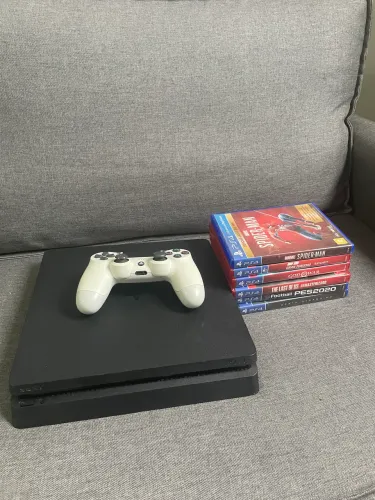 Playstation 4 Slim 1tb