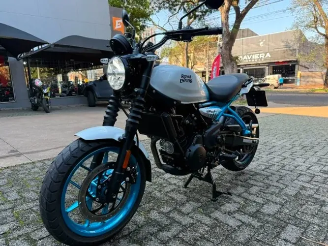 ROYAL ENFIELD GUERRILLA 450 TOP