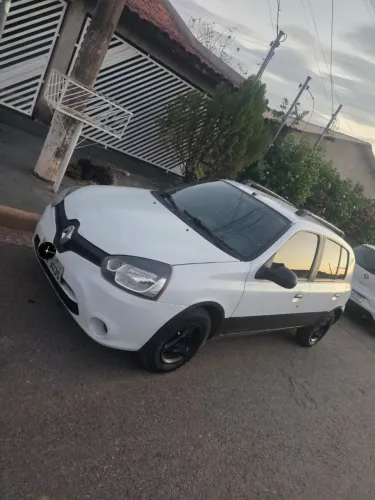 Renault Clio RL/ Jp/auth.1.0/1.0 Hi-power 16V 5P 2014