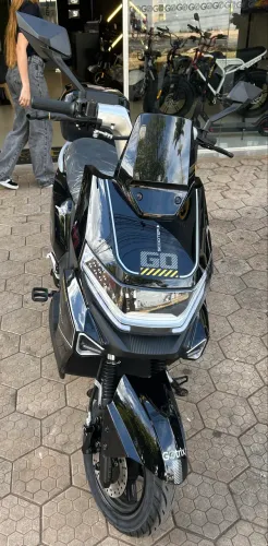 Scooter Elétrica TO8