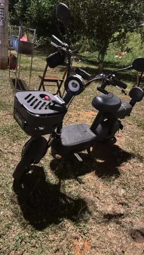 Moto bike elétrica 800 w impecável de nova