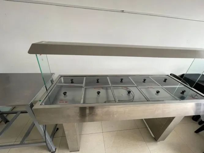Buffet Térmico / Self Service em Inox com 10 Cubas + Proteção de Vidro