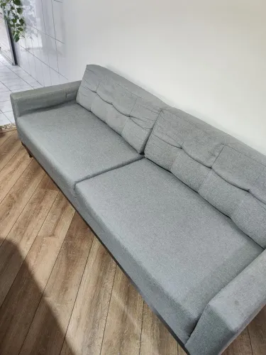 Sofá 3 lugares 210 cm