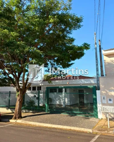 CASA COMERCIAL PARA VENDA E LOCAÇÃO NA RUA DOM PEDRO II EM SÃO CARLOS/SP