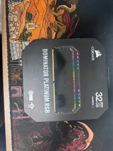Memória RAM Corsair Dominator Platinum RGB 32GB