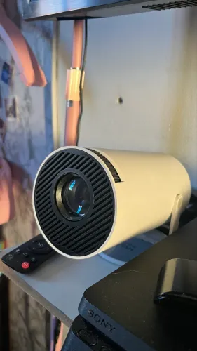 PROJETOR PORTÁTIL 4k