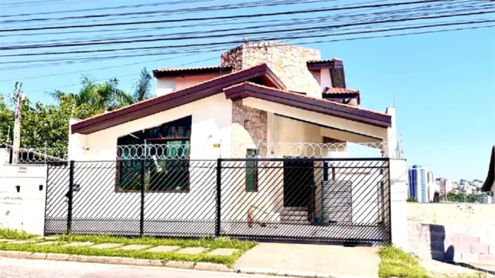 Casa comercial ou residencial à venda com 3 quartos rua João Wagner Wey em Sorocaba SP