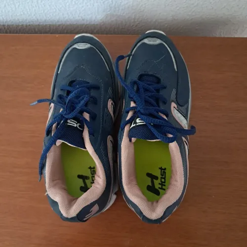 Tenis Host Tam 32