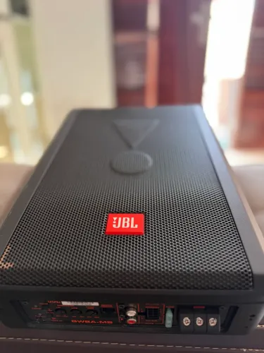 Vendo Subwoffer Slim JBL