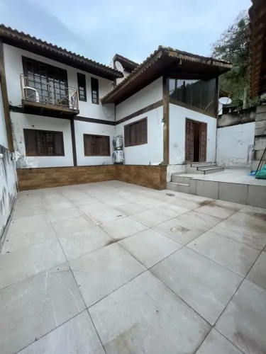 Excelente Casa Duplex no Recreio para aluguel tem 110 metros quadrados.