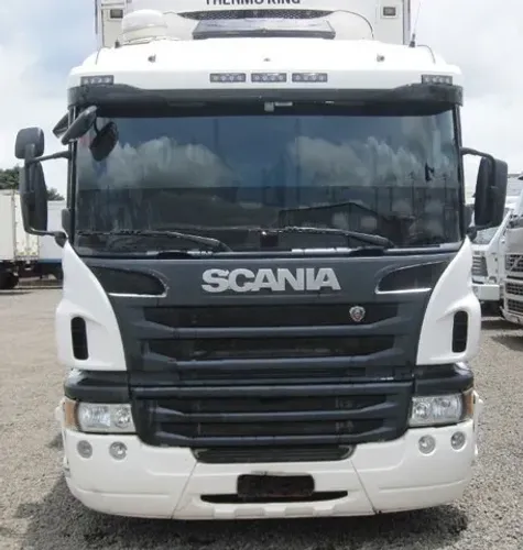 Scania P310 2015 Baú Refrigerado.