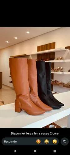 Bota marron e preta