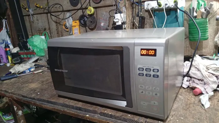 Microondas Brastemp 30 litros funcionando perfeitamente