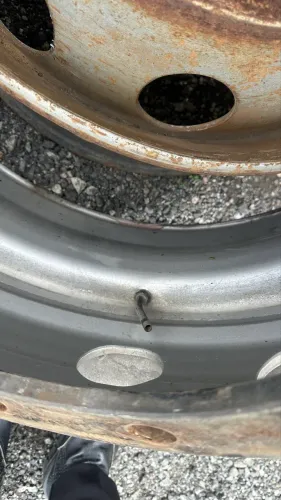 Roda de Aço 22.5x8.25 10 Furos Usada Nacional