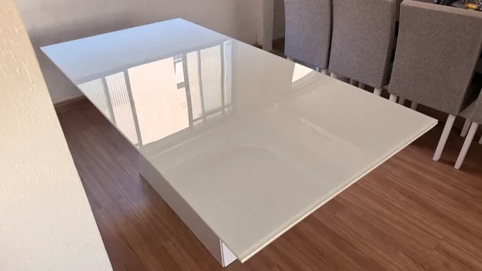 MESA DE JANTAR TAMPÃO DE VIDRO