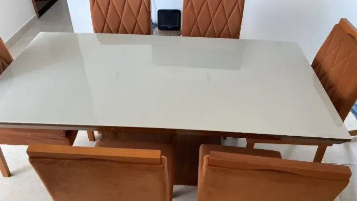 Mesa de jantar retangular