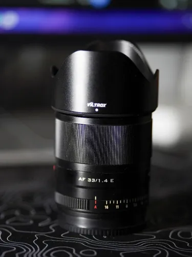 Lente Viltrox 33mm f/1.4 para Sony excelente estado